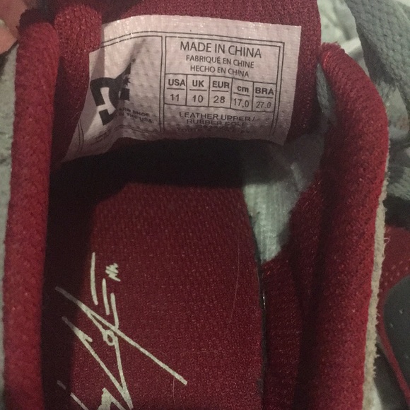 Toddler DC shoes - Picture 6 of 6